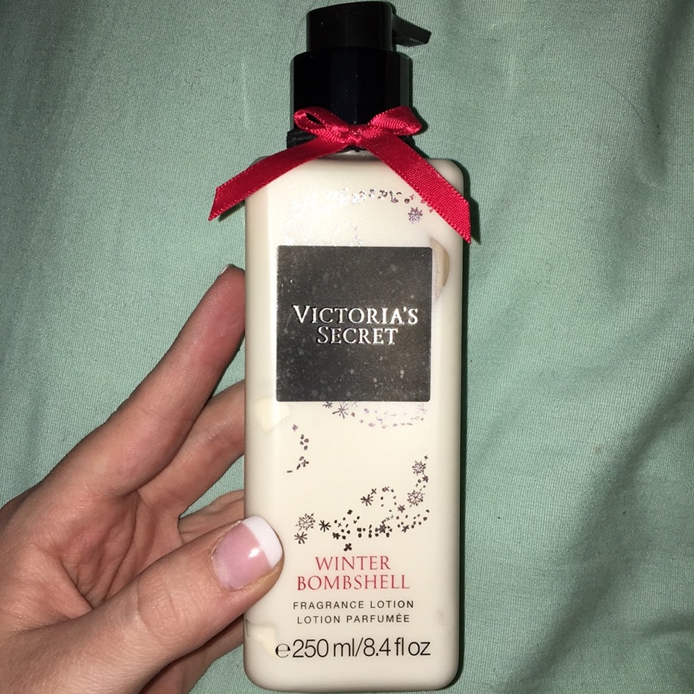 winter bombshell lotion